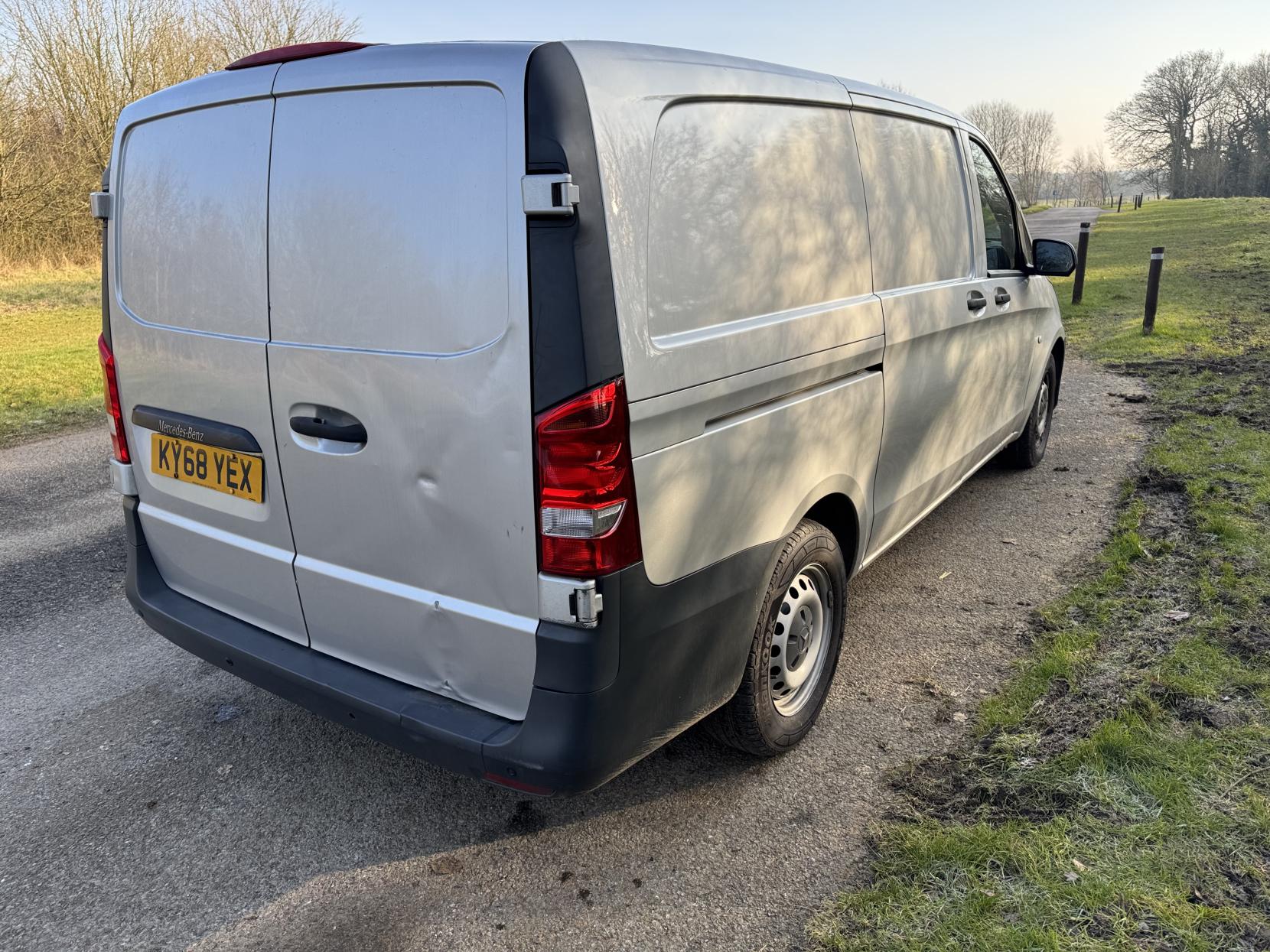 Mercedes-Benz Vito 1.6 111 CDI Panel Van 6dr Diesel Manual FWD L2 Euro 6 (114 ps)
