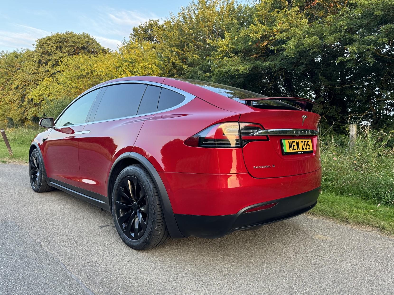 Tesla Model X (Dual Motor) Standard Range SUV 5dr Electric Auto 4WDE (328 bhp)