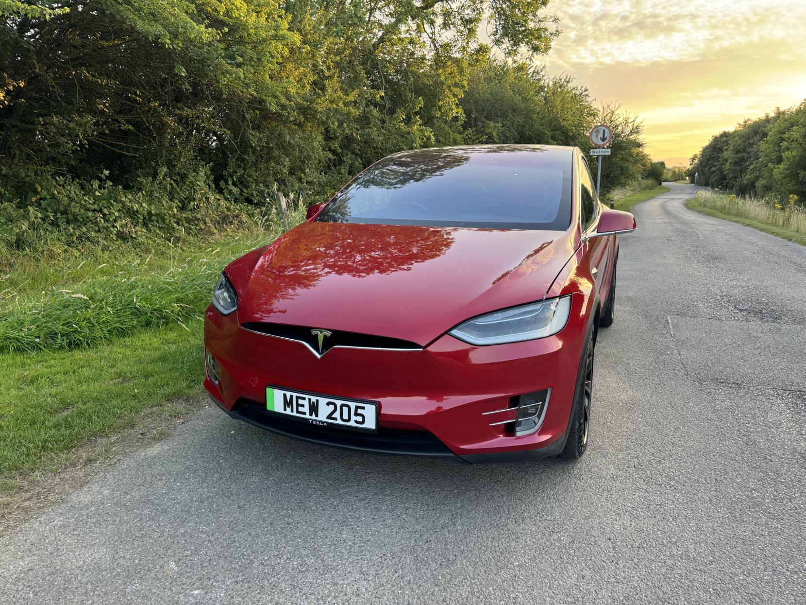 Tesla Model X (Dual Motor) Standard Range SUV 5dr Electric Auto 4WDE (328 bhp)