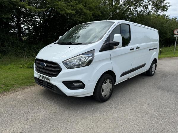 Ford Transit Custom 2.0 300 EcoBlue Trend Panel Van 5dr Diesel Manual L2 H1 Euro 6 (105 ps)