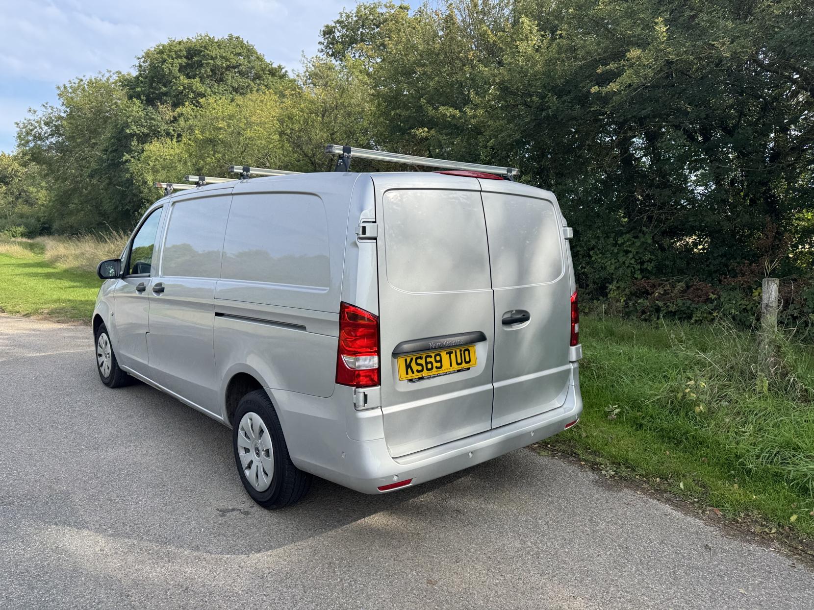Mercedes-Benz Vito 1.7 110 CDI Progressive Panel Van 5dr Diesel Manual FWD L2 Euro 6 (s/s) (102 ps)