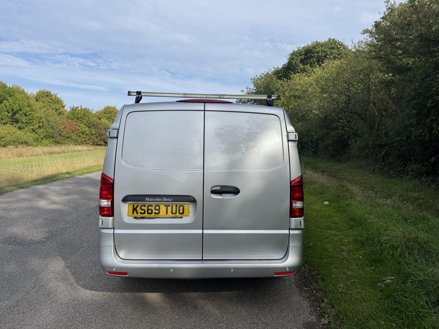 Mercedes-Benz Vito 1.7 110 CDI Progressive Panel Van 5dr Diesel Manual FWD L2 Euro 6 (s/s) (102 ps)