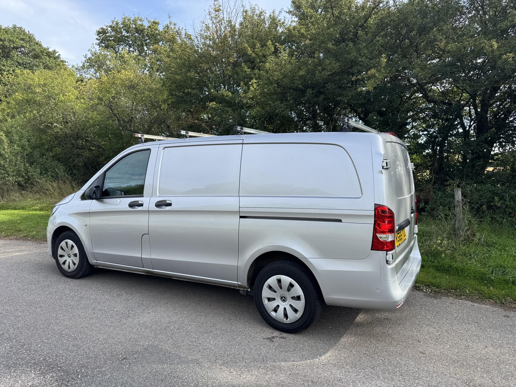 Mercedes-Benz Vito 1.7 110 CDI Progressive Panel Van 5dr Diesel Manual FWD L2 Euro 6 (s/s) (102 ps)