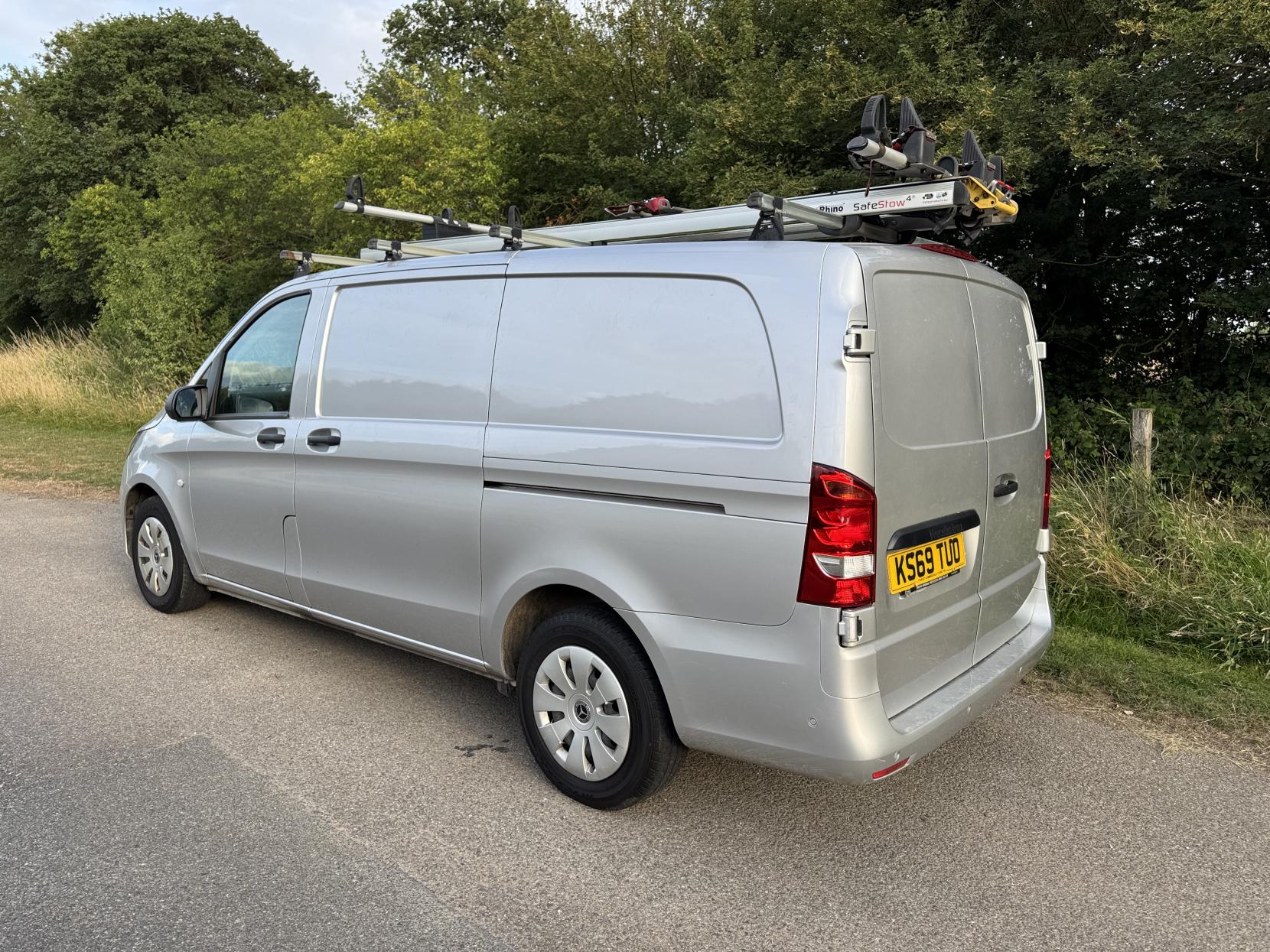 Mercedes-Benz Vito 1.7 110 CDI Progressive Panel Van 5dr Diesel Manual FWD L2 Euro 6 (s/s) (102 ps)