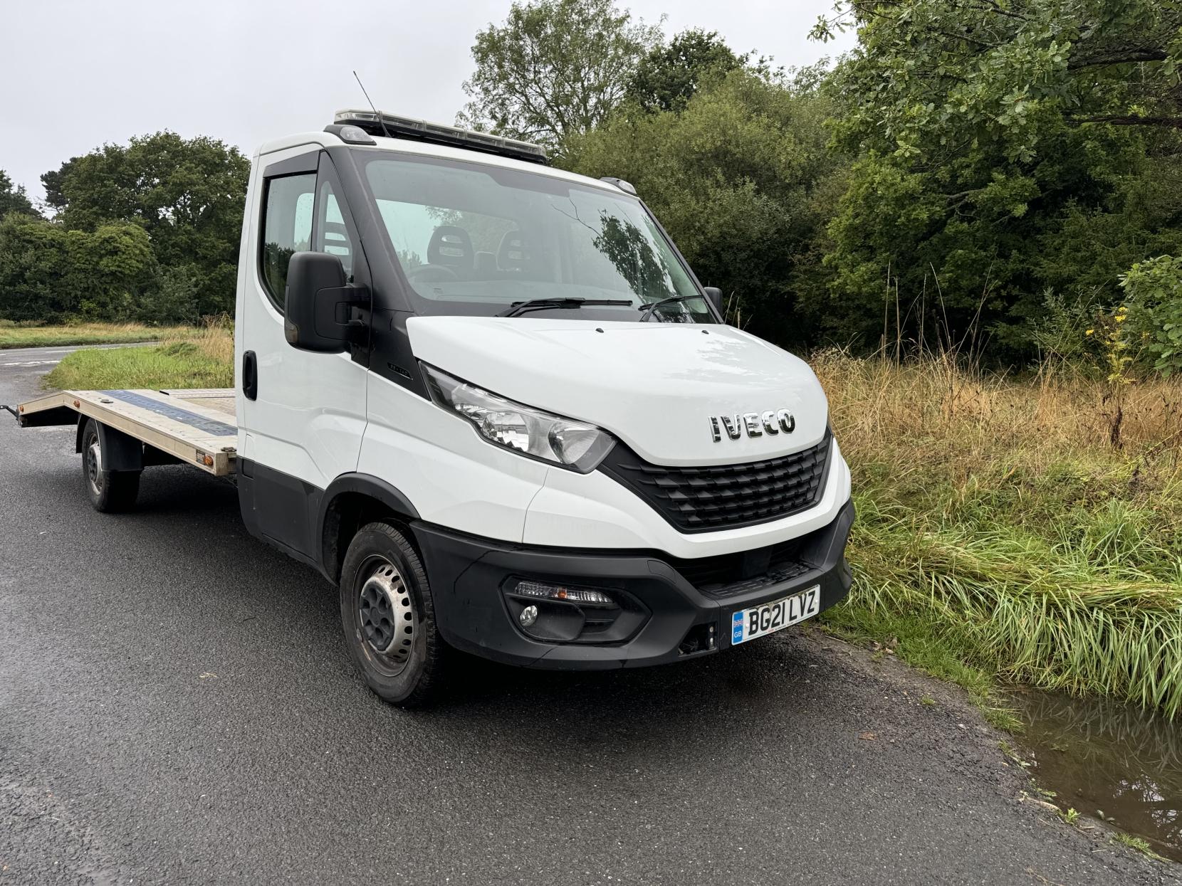 Iveco Daily 2.3D HPI 14V 35S 3750 Chassis Cab 2dr Diesel Manual LWB Euro 6 (s/s) (136 ps)