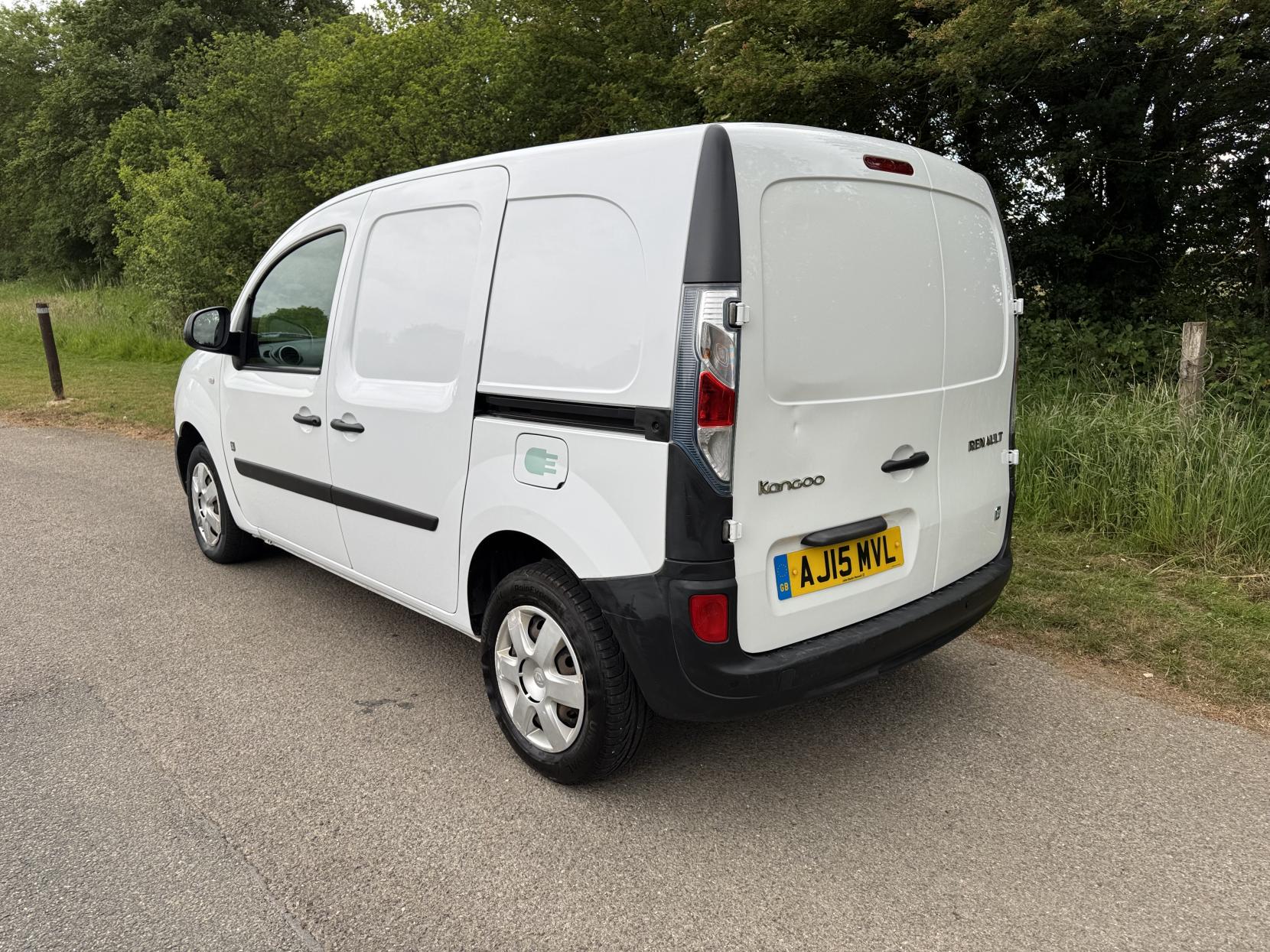 Renault Kangoo E i - Z.E. Panel Van 4dr Electric Auto FWD L2 H1 (60 bhp)